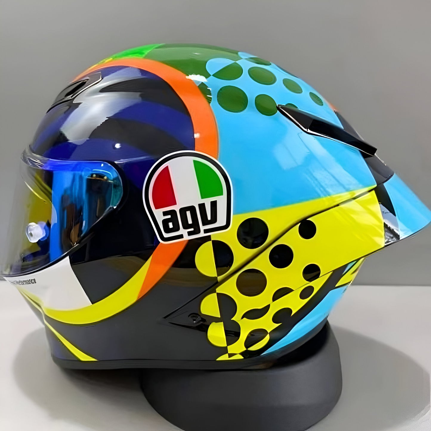 Helm Stil AGV Valentino Rossi (VR46) Wintertest Sepang 2020